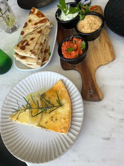 Lefkas Taverna