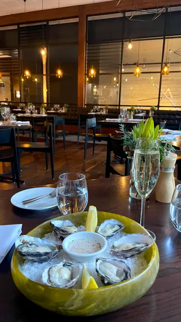 Lennons Restaurant & Bar