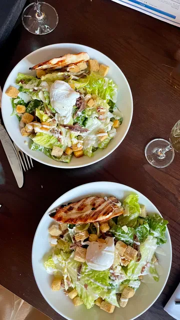 Lennons Restaurant & Bar