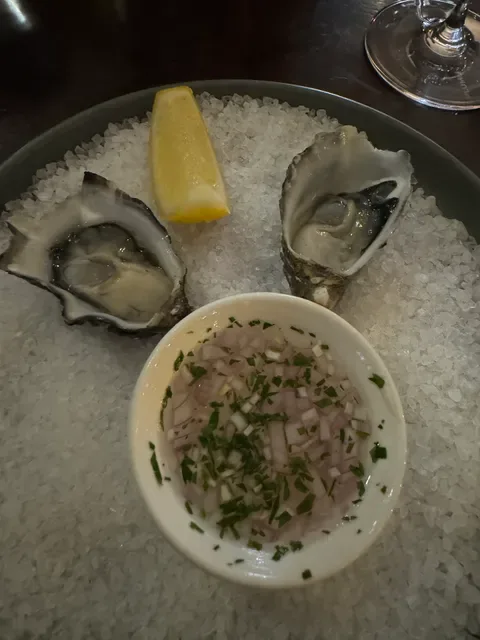 Lennons Restaurant & Bar