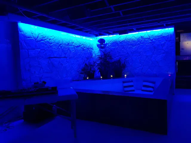 Les Bubbles Steakhouse