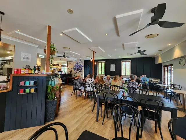 Let Minnow Cafe