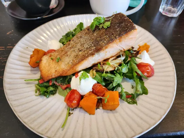 Let Minnow Cafe