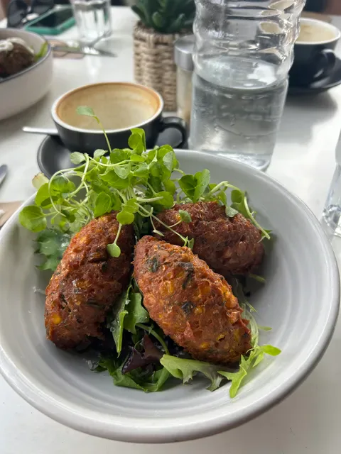 Let Minnow Cafe