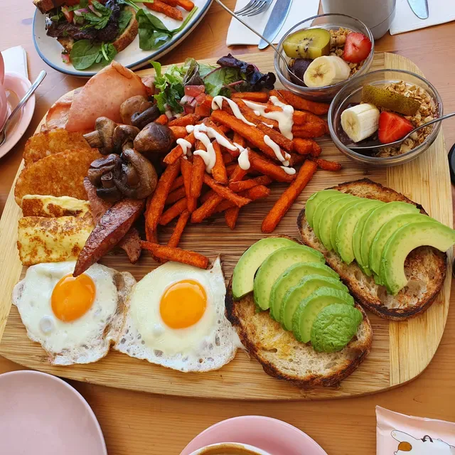 Little Dreamer Cafe