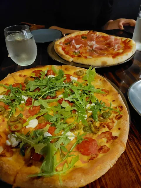 Little g Pizzeria