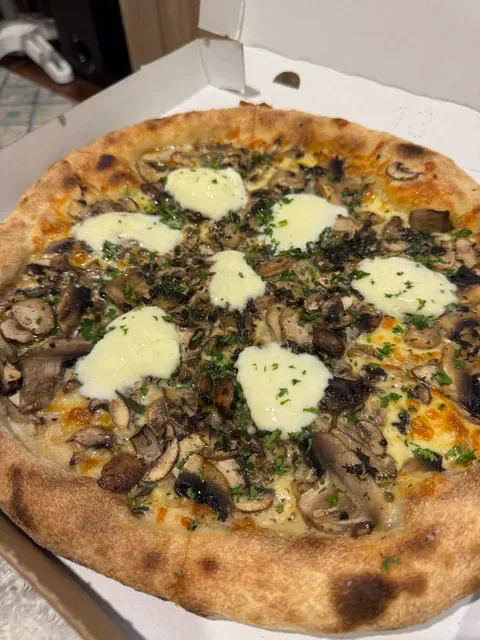 Little g Pizzeria