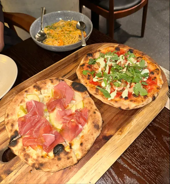 Little g Pizzeria