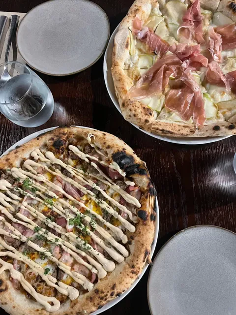 Little g Pizzeria
