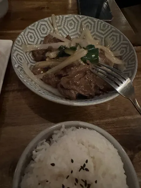 Little Rice Bowl Restaurant 米麒麟