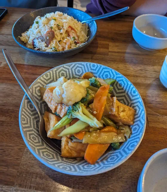 Little Rice Bowl Restaurant 米麒麟