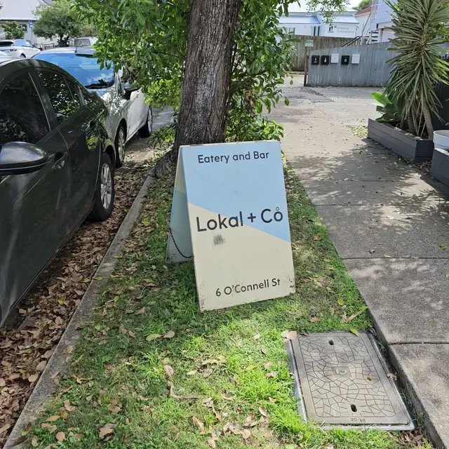 Lokal + Co