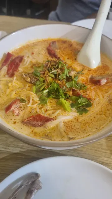 Mamaku Street Food