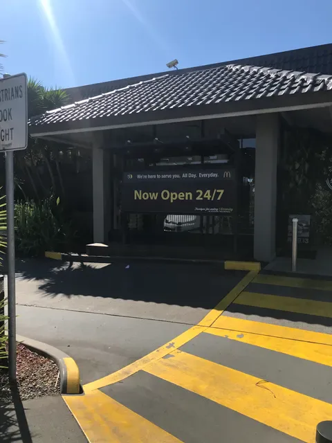 McDonald's Annerley
