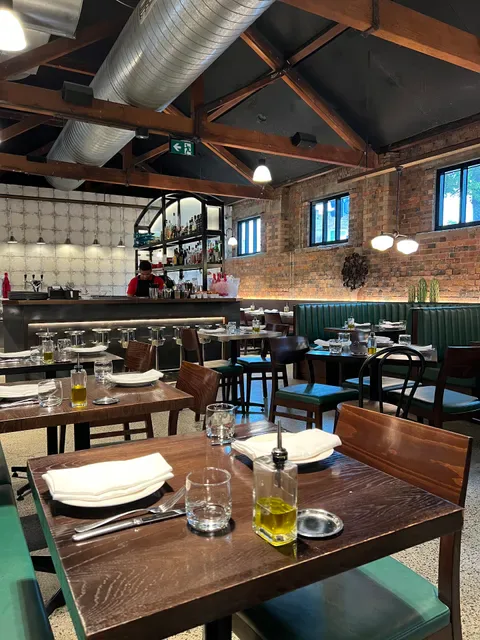 Moda Steak . Tapas . Seasons