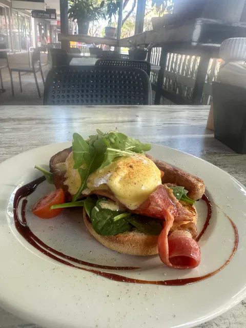 Moreish Cafe
