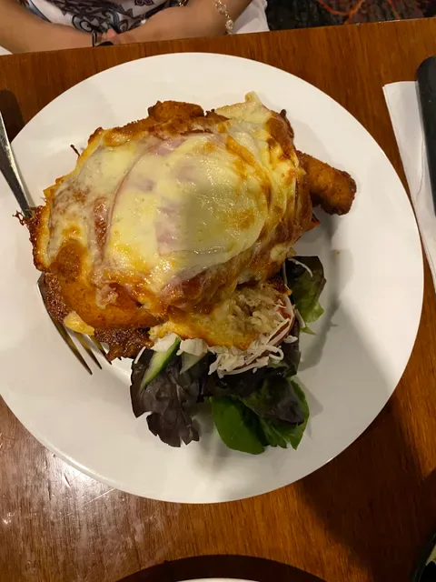 Mount Gravatt Hotel