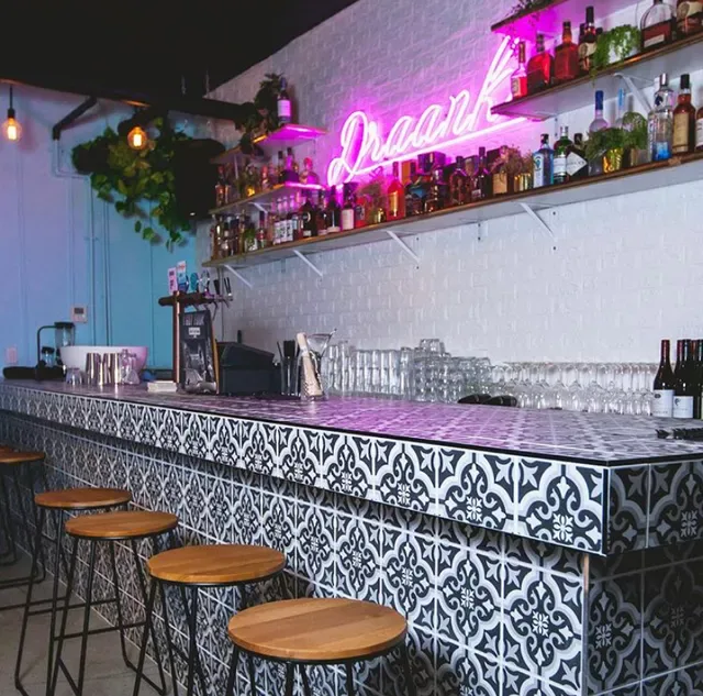 Lane's End Bar