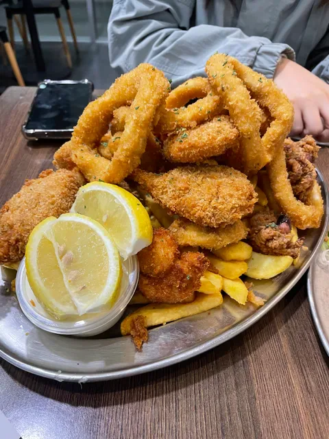 Ocean Tucker in Newmarket