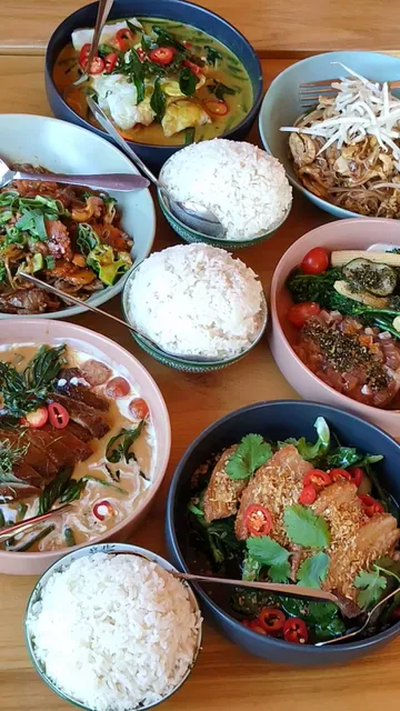 Oh Monk Asian (Tarragindi)