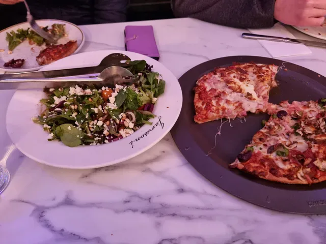 Panchos Pizza