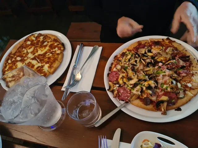 Panchos Pizza