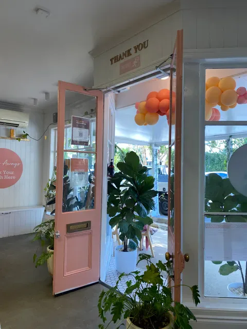 Peach Cafe