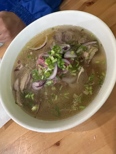 Pho Lewis Tran