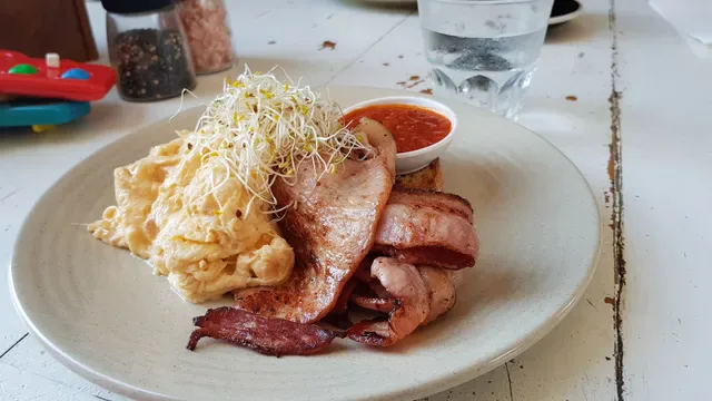 Piggy Back Cafe