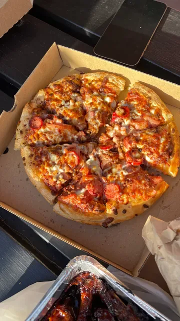 PIZZA PLAZA