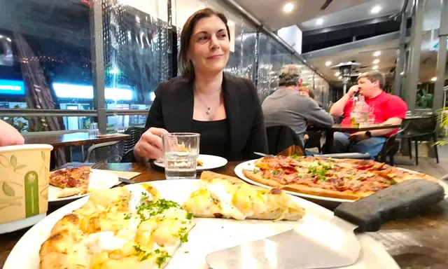 Proper Pizza Cafe and Bar