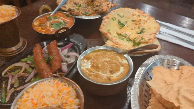 Punjab Curry Club Forest Lake