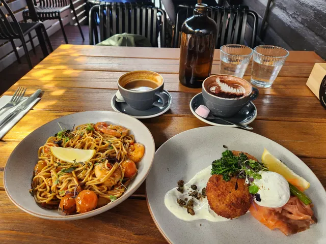 Rabbit Hole Cafe - Seven Hills