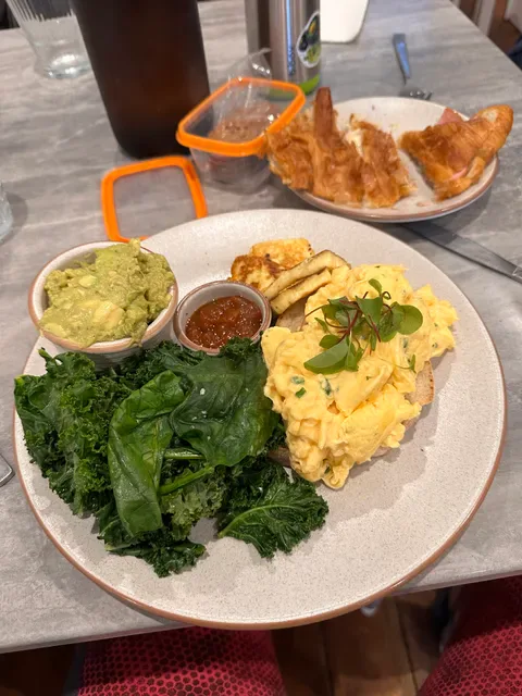 Rabbit Hole Cafe - Wynnum