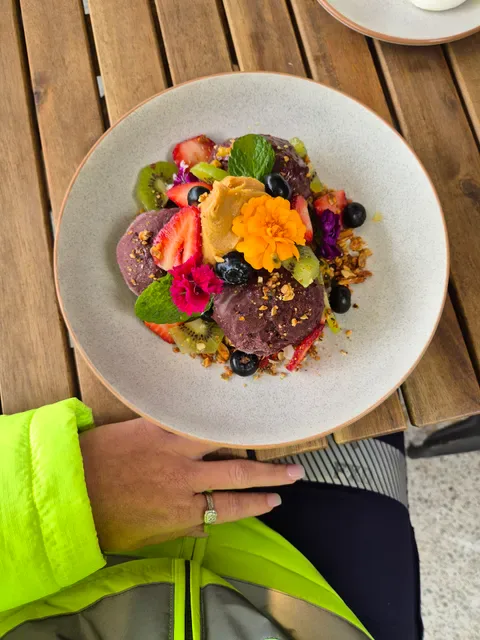 Rabbit Hole Cafe - Wynnum
