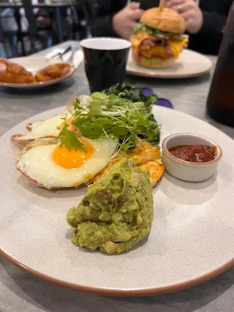 Rabbit Hole Cafe - Wynnum