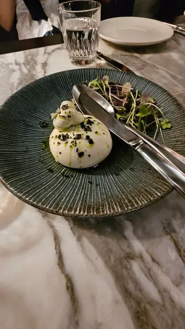 Rich & Rare Restaurant