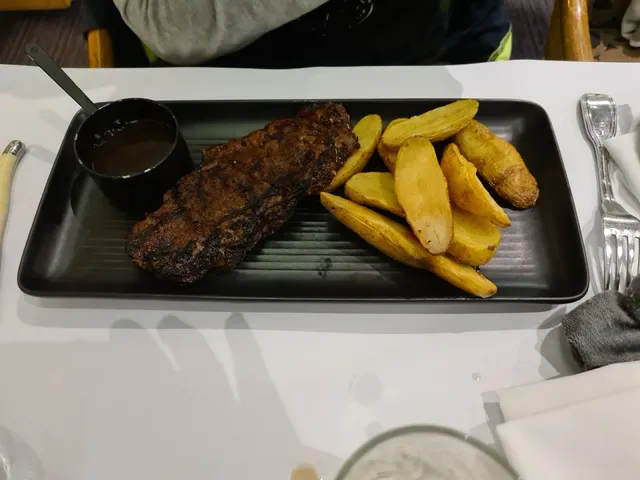 Rocklily Bar & Grill Restaurant