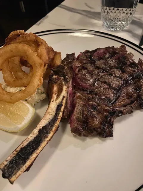Rothwell’s Bar & Grill