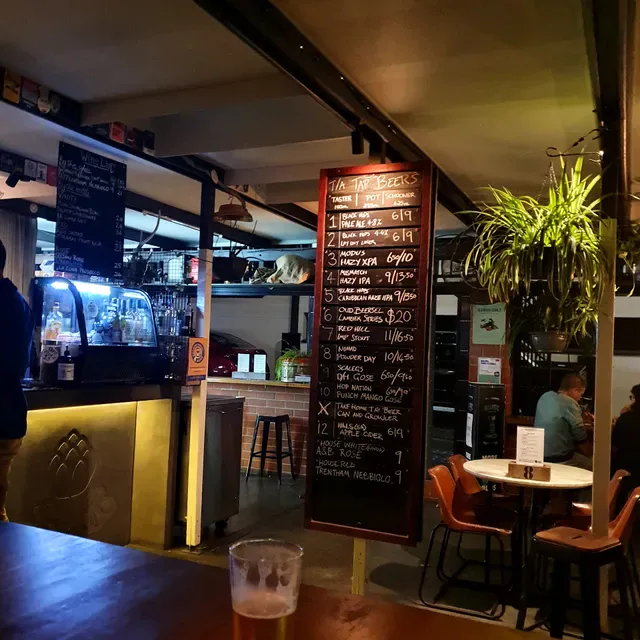 Saccharomyces Beer Cafe