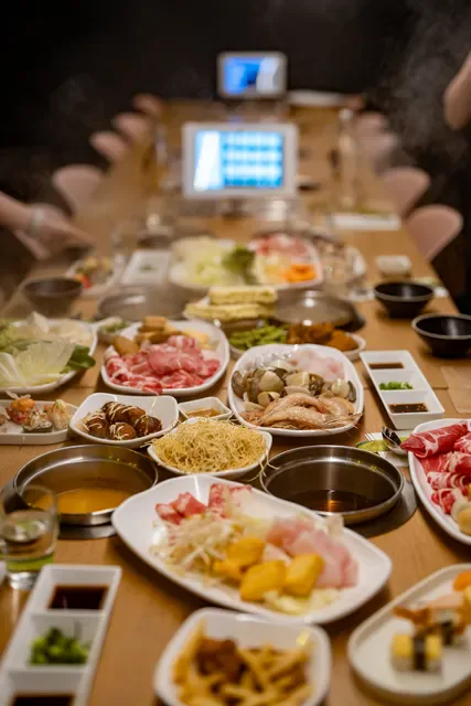 Shabuhouse