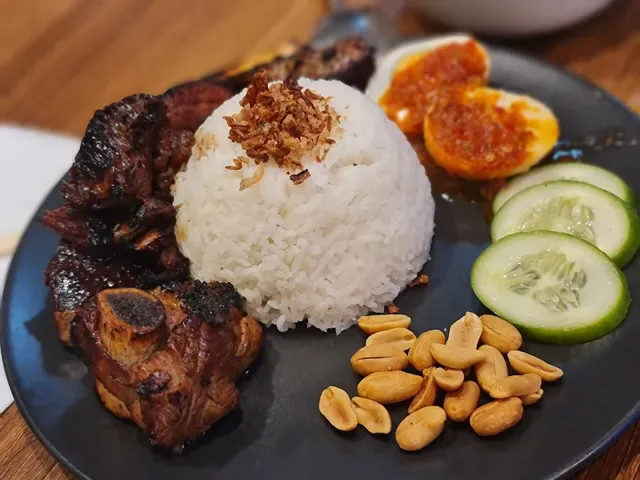 Shalom St Lucia Indonesian Restaurant