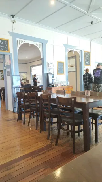 Shelley Inn