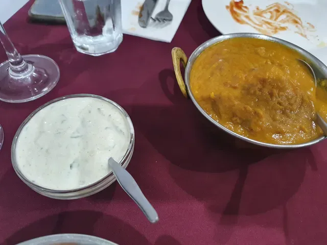 Singh's Curry Hut