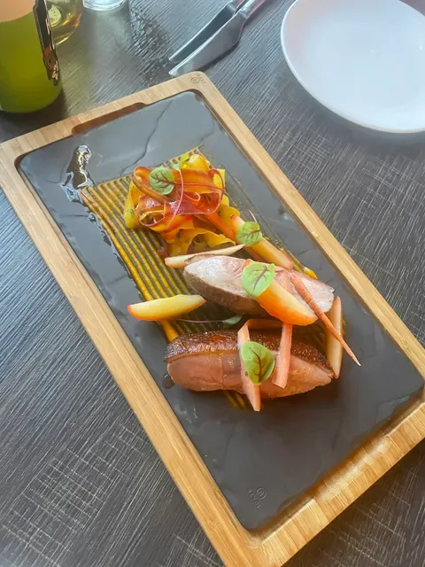 Six Acres Restaurant