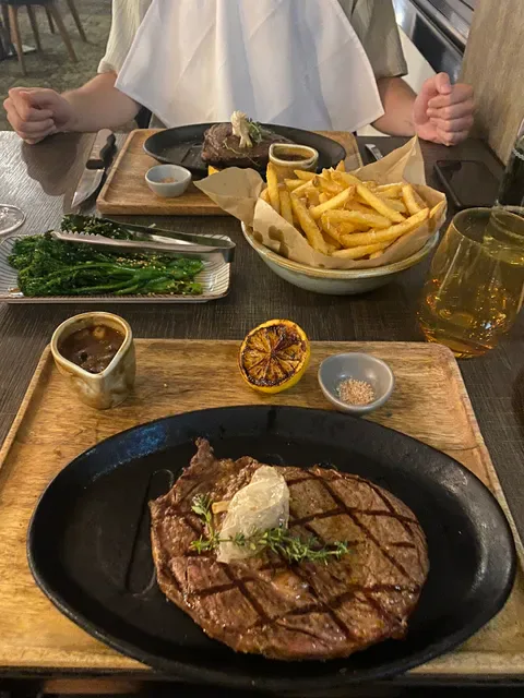 Six Acres Restaurant