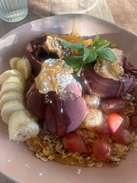 Snag & Brown