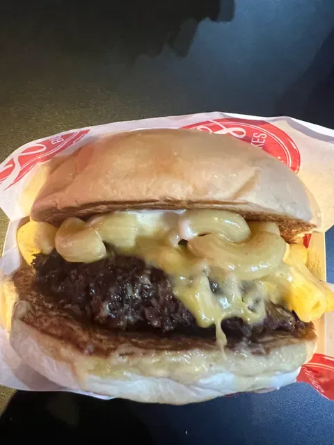 Sue's Burgers and Shakes