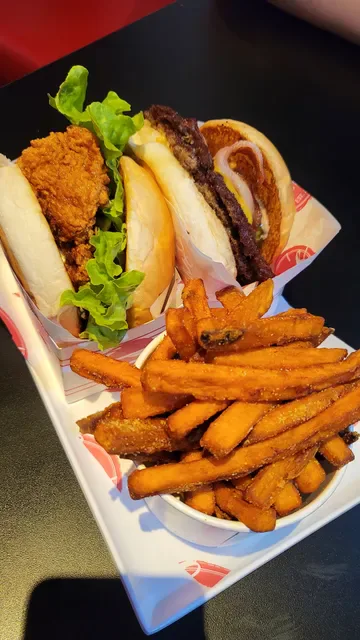 Sue's Burgers and Shakes