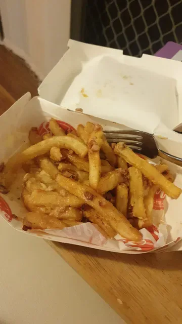 Sue's Burgers and Shakes